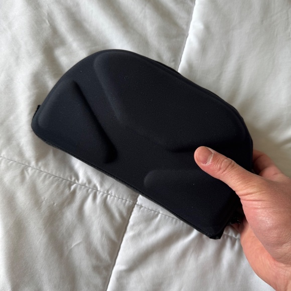 Nomatic Collapsible Sling 6L carry on only packable Nomadic daypack - Picture 4 of 6